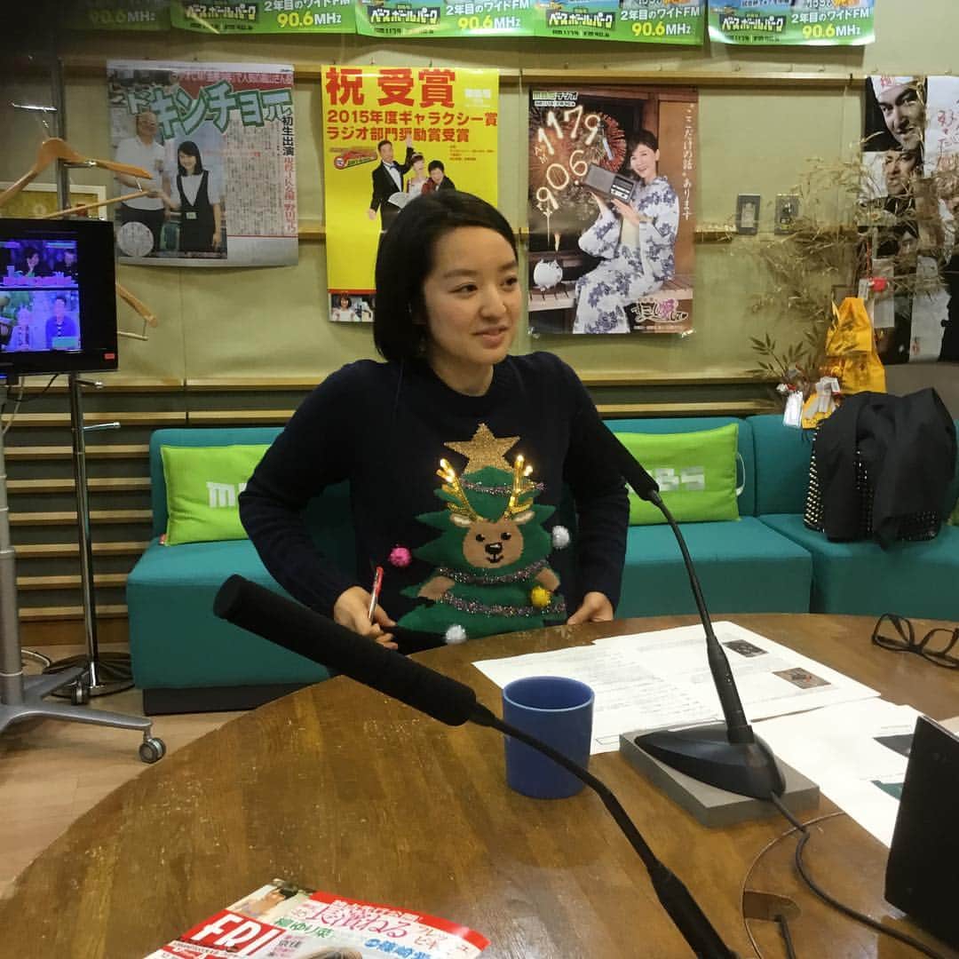 のインスタグラム：「#アグリーセーター」