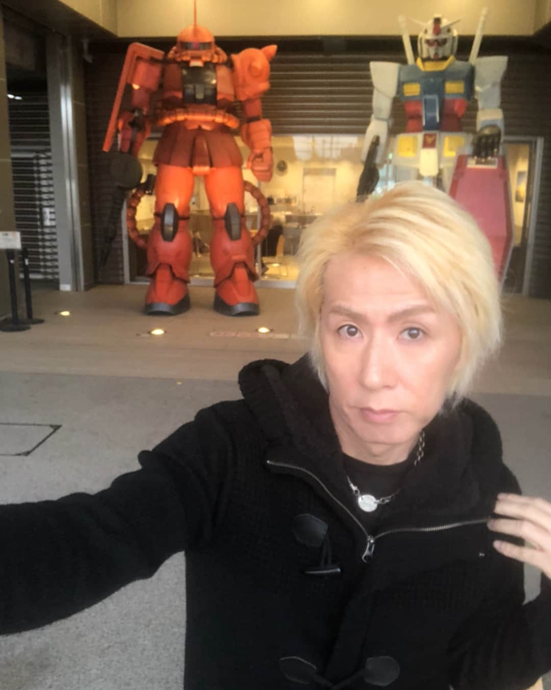 遠藤一馬さんのインスタグラム写真 - (遠藤一馬Instagram)「ここ知ってる⁈(￣∇￣)/ #mobilesuit #gundam #zaku」12月4日 16時35分 - kazumaendo