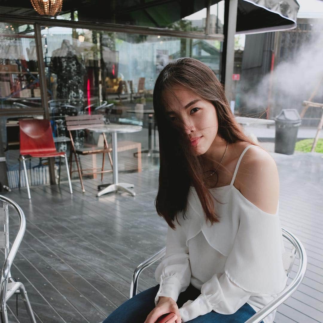 ラチャノック・インタノンのインスタグラム：「.. I want you today, tomorrow, next week, and the rest of my life .... 😀 😀 🤪 #ratchanokintanon  #mayyinholidays 📷 cr. @pannawit_t ... ล็อตนี้รูปเยอะเพราะคนถ่ายดี๊ดี 😘😘」