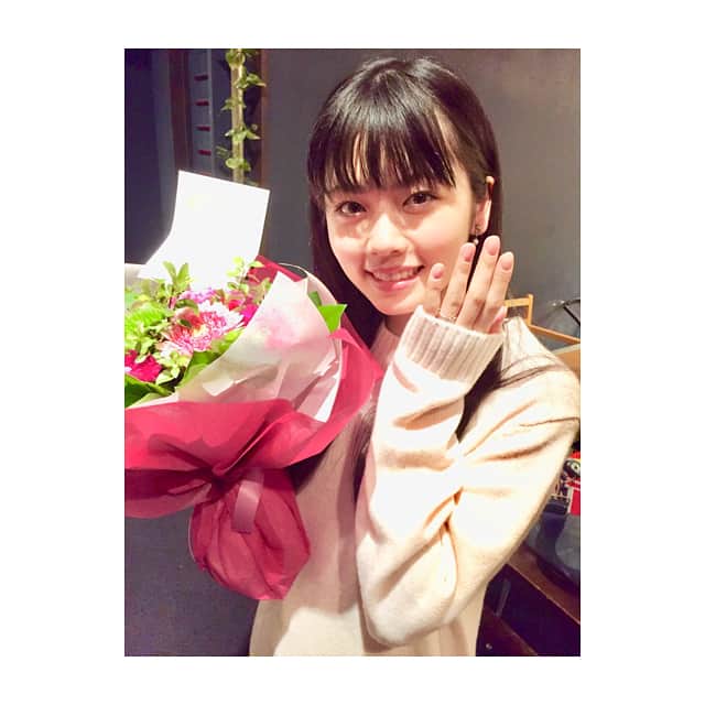 小芝風花さんのインスタグラム写真 - (小芝風花Instagram)「「女子的生活」。 昨日クランクアップさせて頂きました💐 新しい挑戦をさせて頂き、とても楽しかったです(*´꒳`*) 夜、ブログ更新したいと思います😊 #女子的生活」12月5日 11時37分 - fuka_koshiba_official