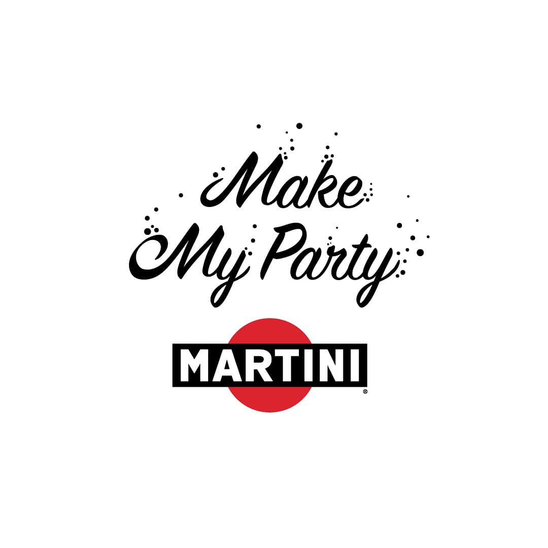 martinijapanさんのインスタグラム写真 - (martinijapanInstagram)「マルティーニが提案する、自分史上最高のパーティー。 パーティーを盛り上げるミュージックを探している方のために、Amazon Musicでマルティーニのミュージックプレイリストがご利用いただけます。 ※利用可能期間：12月上旬よりサービス開始予定 詳しくはマルティーニのウェブサイトをチェック。http://www.bacardijapan.jp/event/martini_2017/ . . . #マルティーニ #martini #マイペアリング#makemyparty #あけるよーマルティーニ #スパークリングワイン #音楽 #dj＃プレイリスト #パーティー #イタリアン #ワイン女子 #お酒好き #ワイン好き #ワイン会 #ペアリングワイン  #music #partymusic #amazonprimemusic #party . @amazonjapan」12月5日 20時03分 - martini_japan