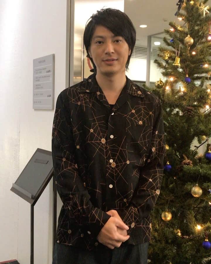 TBS「監獄のお姫さま」のインスタグラム：「お待たせしました！ #プリプリ 第8話 放送まであと1時間です！ #待ちに待った #監獄のお姫さま #第2章がスタート #女囚達が出所？ #先生 #馬場カヨ #涙なしでは見れないシーンも #のぶりんとカヨの恋の行方は？ #気になる第8話 #あと1時間 #お風呂入って #ご飯食べて #準備万端にして見てね #にしても #塚本高史 さん #かっこいーなー」