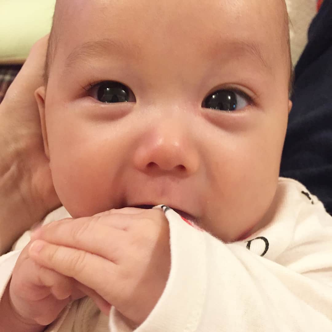 下田美咲さんのインスタグラム写真 下田美咲instagram 最近目が合ってる間中笑ってくれる 可愛い なにその笑顔かわいい 赤ちゃん 息子 Babysmiles Boy 生後2ヶ月半 12月5日 22時43分 Shimodamisaki815