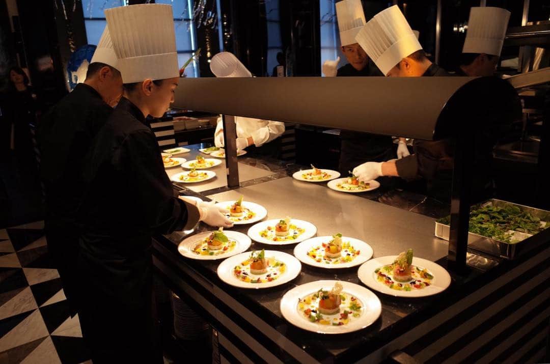 Table 9 TOKYO のグルメインスタ