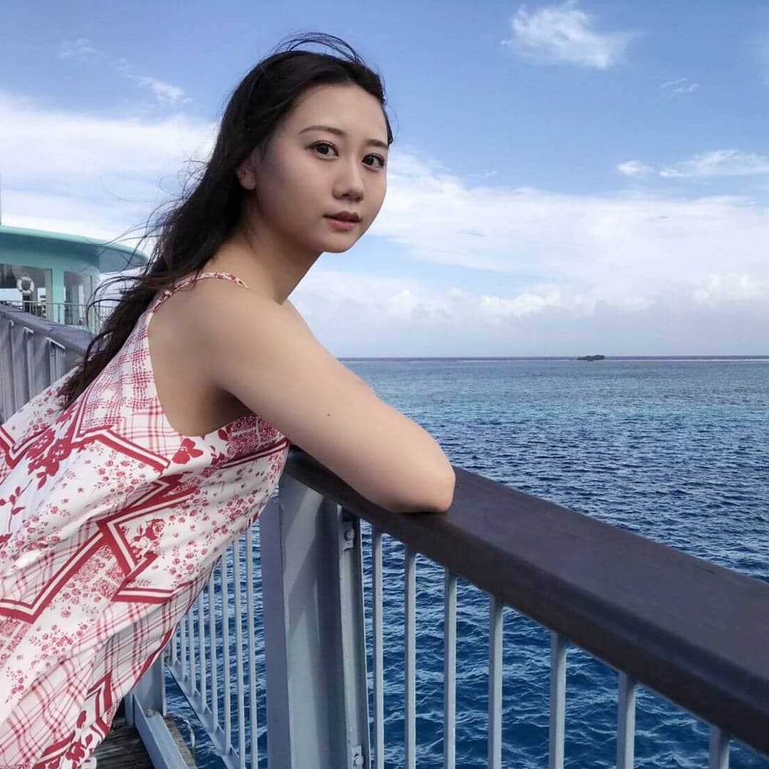 のインスタグラム：「#instaGuamキャンペーン 「公式インスタグアマー」に 就任させていただきました！ ． ． 写真初心者の私でも グアムのもつ雰囲気のおかげで 写真映えする😢❤️ ． ． グアムはこんな私にも優しい  #instaguam2018akb #guam #グアム」