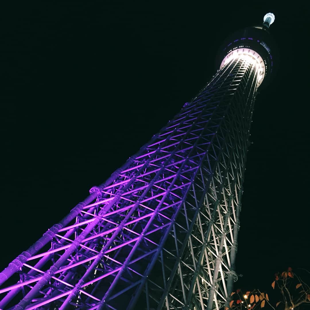 松下美保のインスタグラム：「． ． 姉とスカイツリーデート🧚🏻‍♀️💘 そのに。 ． ． #スカイツリー #イルミネーション #デート #japan #tokyo #skytree #illumination #beautiful」