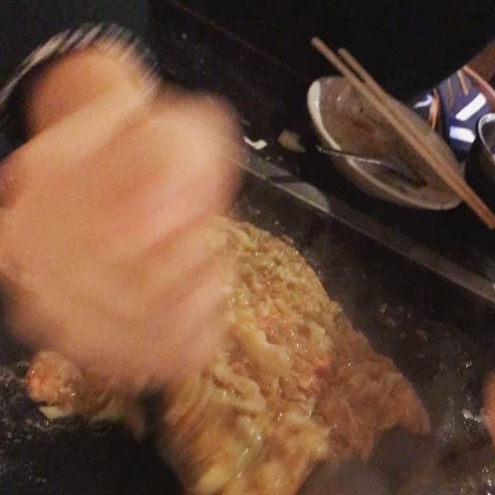 松山まなかさんのインスタグラム動画 - (松山まなかInstagram)「#月島 #もんじゃ #真剣に焼く人 #宮川一朗太 #ありがとう」12月7日 11時25分 - manakamatsuyama