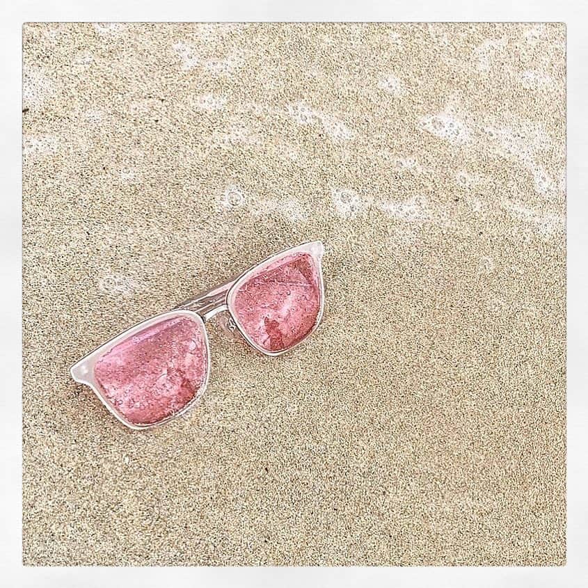MAD JOURNEYのインスタグラム：「MDJ-02 LGR _____________ #madjourney  #mdjhawaii #mdj02lgr #hawaii #honolulu #waikiki #travel #fashion #sunglasses  #sweet . . #マッドジャーニー #sweetハワイ #撮影#サングラス」