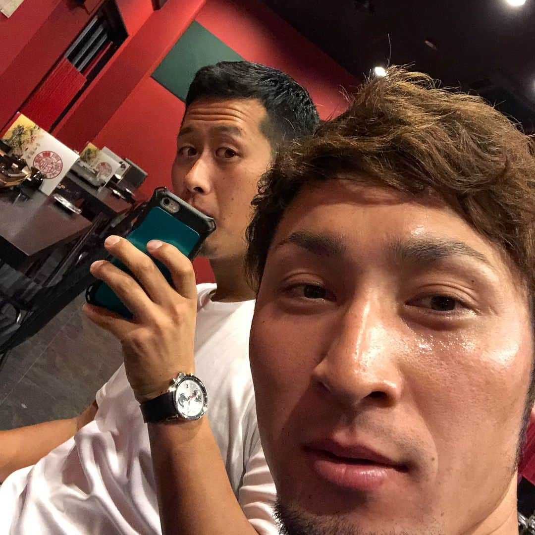 伊藤光さんのインスタグラム写真 - (伊藤光Instagram)「昨日はトークショーでした！ あっという間に終わってしまいましたが、自然な感じで話したりできたのでよかったし楽しかったです😬 またこういう機会があればいいな😬 ありがとうございました‼️ #伊藤光 #吉田一将 #小田裕也 #山岡泰輔」12月22日 14時29分 - hikaruitoh29