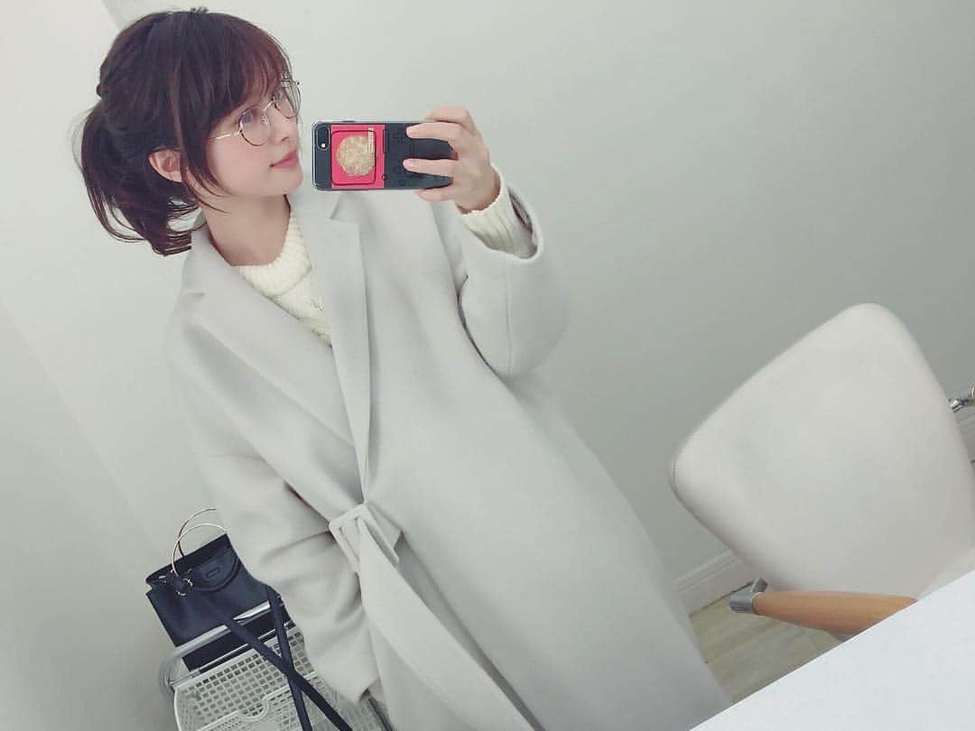 のインスタグラム：「白とニューメガネ」
