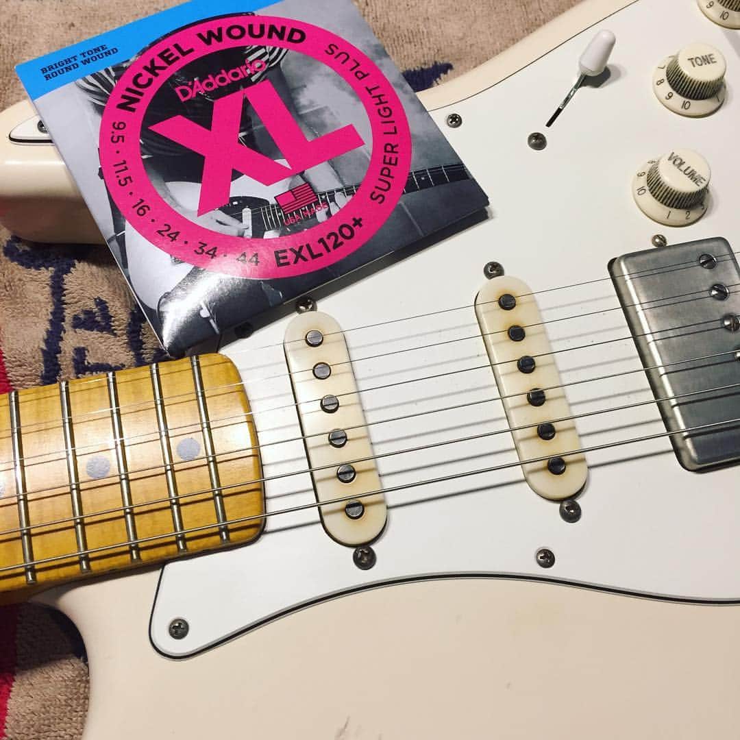 増崎孝司さんのインスタグラム写真 - (増崎孝司Instagram)「I love to use this gauge for Stratocaster. Nice combination with D’Addario. #tmgguitars #daddario」12月8日 9時48分 - takashimasuzaki
