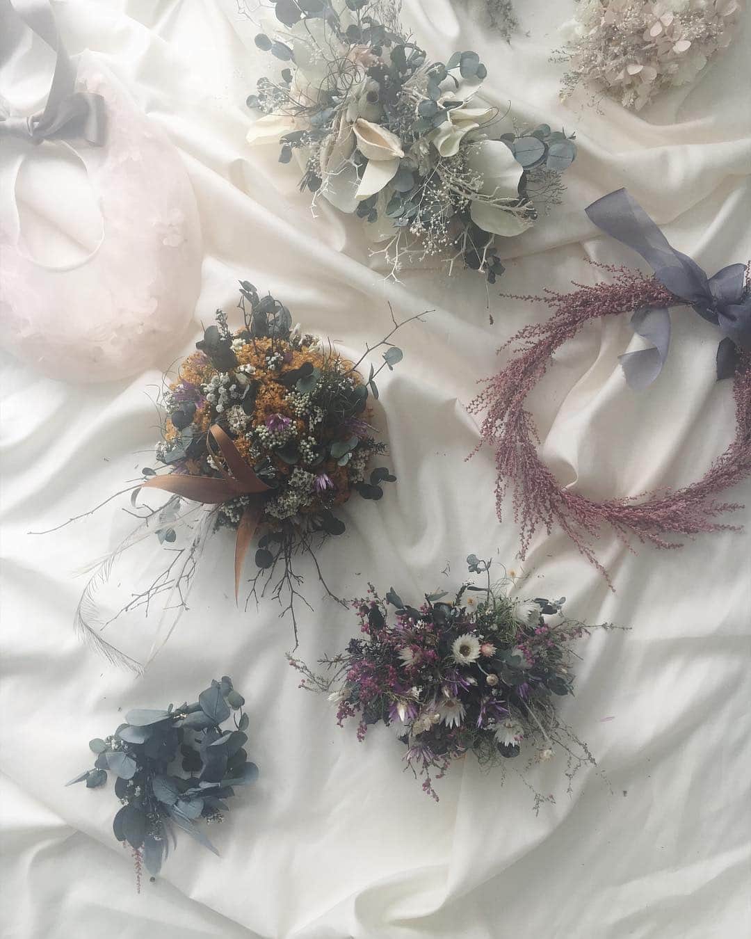 花盛友里のインスタグラム：「あーん、かわいいいいい！！！ . しあわせだ。 . Shooting for @quatre2.tokyo . #wedding #flower #japan #japanese」