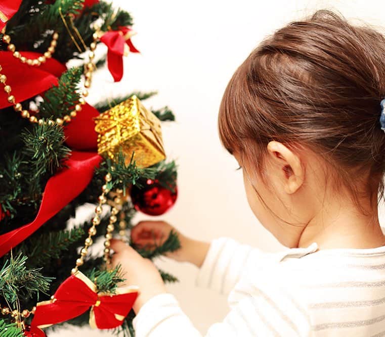 のインスタグラム：「サンタさんがツリーに気づきますように☺️🎄♪ レコーダーや有村架純さんグッズが当たる「#クリスマスとレグザ」キャンペーン実施中です⭐️(*^◯^*)🎵 詳しくはキャンペーン特設ページまで❗️ http://regza-cp.info/instagram/  素敵なクリスマスを写真に撮って、ぜひぜひキャンペーンにご参加ください📷✨ ご応募をお待ちしています❤️😊 #クリスマスとレグザ  #キャンペーン #レグザ #regza  #クリスマス #christmas  #テレビ #ブルーレイ #レコーダー  #メリークリスマス #メリクリ #クリスマスツリー #プレゼント #クリスマスプレゼント  #サンタ #サンタクロース #有村架純　#クリスマスキャンペーン」