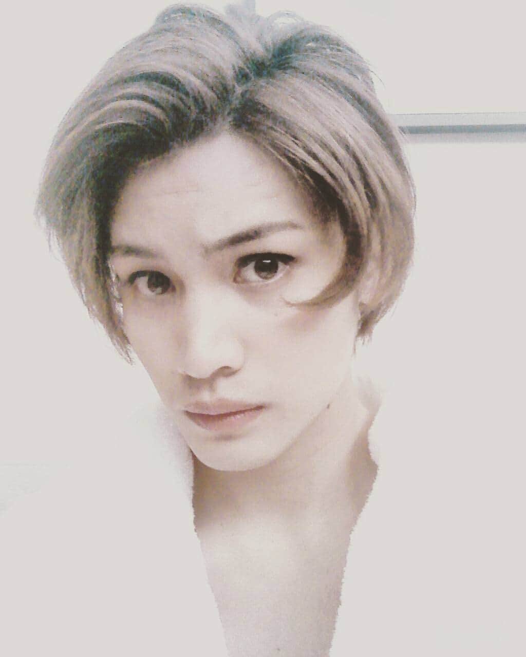 のインスタグラム：「久しぶりに映像で芝居しました。 明日も稽古だ。」