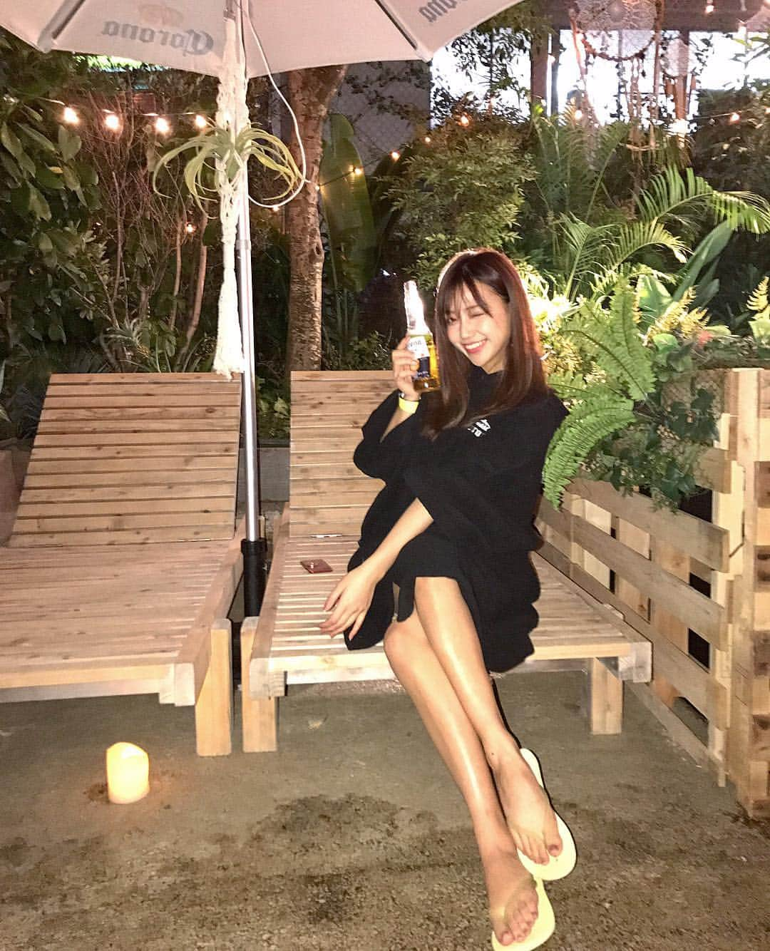 石川晶子（あきぽよ）さんのインスタグラム写真 - (石川晶子（あきぽよ）Instagram)「ビール普段飲まないんだけどコロナビールは美味しく飲めました💕 @corona_extra_jpn  #corona #coronawintersauna #コロナビール #サウナ #コロナウィンターサウナ #ビール #coronaextra #コロナエスケープ」12月8日 20時16分 - i_am____aki