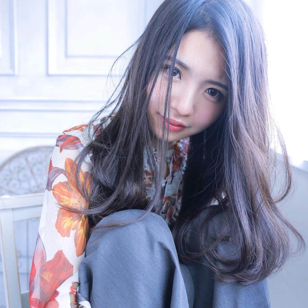 松田有紗のインスタグラム：「ナチュラル⭐️ . #サロモ #salonmodel」