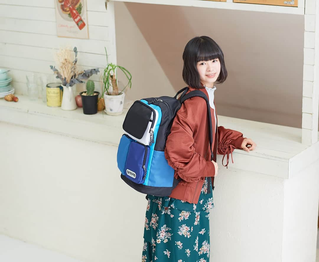 NGT48さんのインスタグラム写真 - (NGT48Instagram)「🎒 人気アウトドアブランドのOUTDOOR PRODUCTSさんがこの冬にオススメするバッグと一緒に、🍊つぐみん（小熊倫実）、🍄おかっぱ（高倉萌香）、⚾️れなぽん（長谷川玲奈）が撮影をさせていただきました。‬ 🎒 ‪明日発売（新潟は明後日）のFINE BOYSさんに掲載されていますので、バッグに合わせて、いつも違うテイストに挑戦した3人のファッションにも注目です。 🎒 #OUTDOORPRODUCTS #FINEBOYS #小熊倫実 #高倉萌香 #長谷川玲奈 ‪#NGT48‬」12月9日 22時32分 - official_ngt48