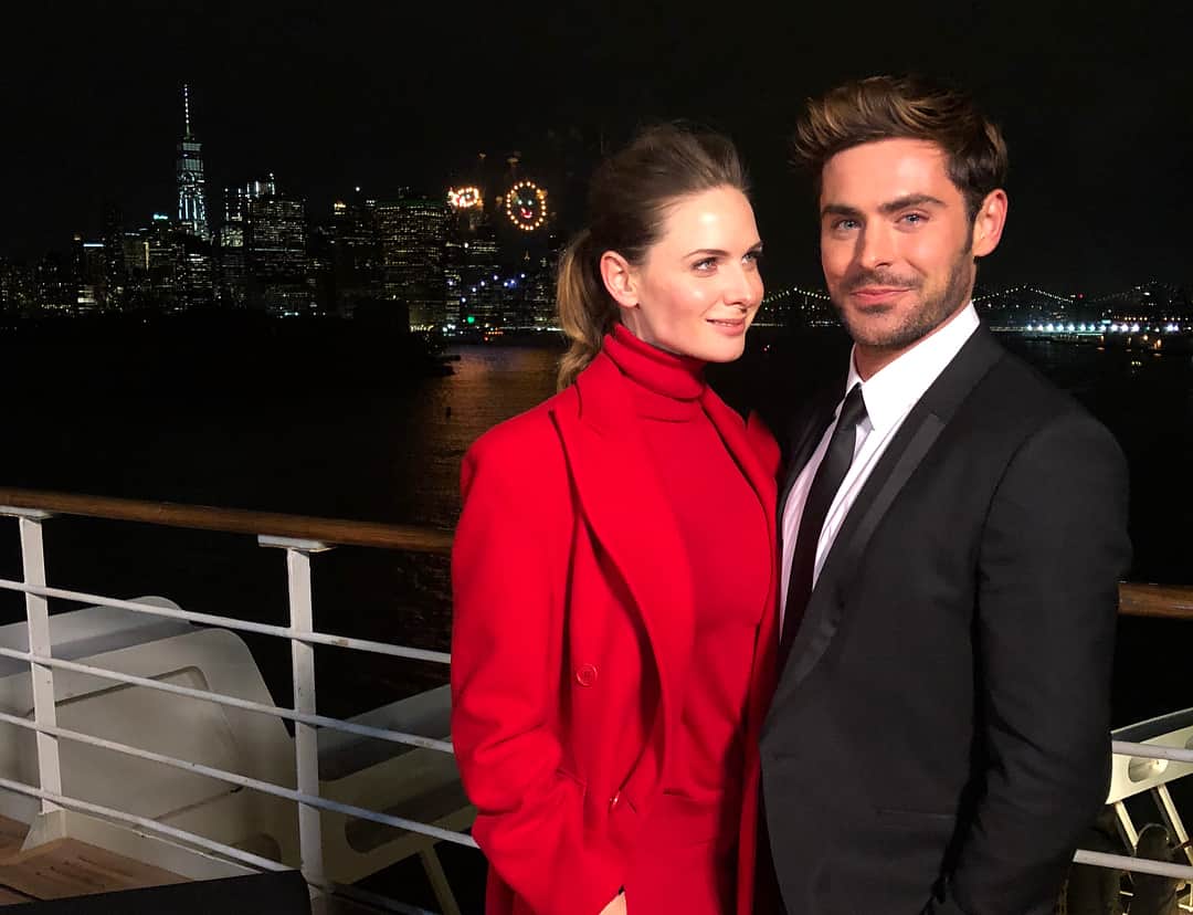 ザック・エフロンさんのインスタグラム写真 - (ザック・エフロンInstagram)「About last night. #GreatestShowman」12月9日 22時50分 - zacefron