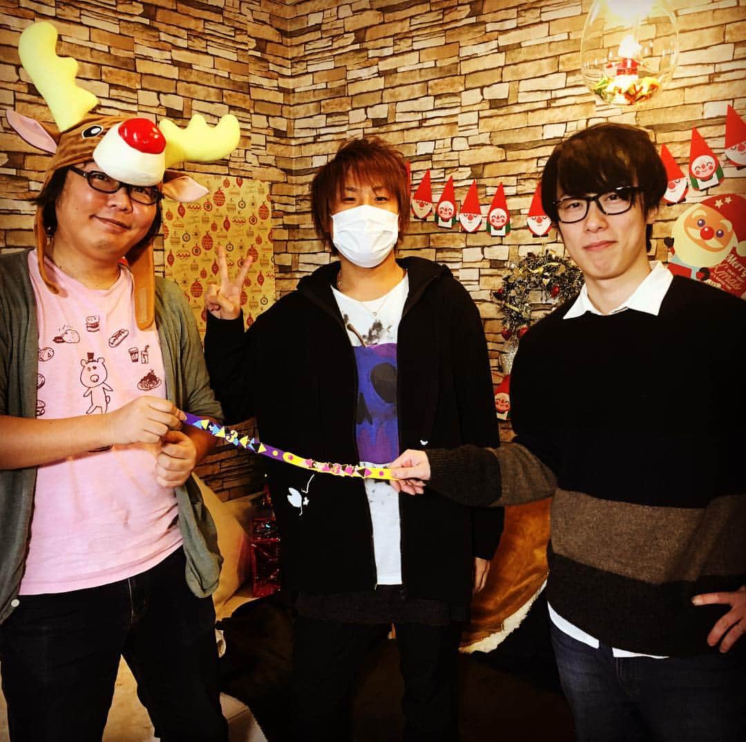 レトルトさんのインスタグラム写真 レトルトinstagram ワイドショー12月お疲れ様でした 今回で一旦お休みみたい 今日はグッズで作ったビッグパーカーを着てきたんですが評判良さげで良かったです 蟹が色んなところから見え隠れしてます 12月10日 2時41分