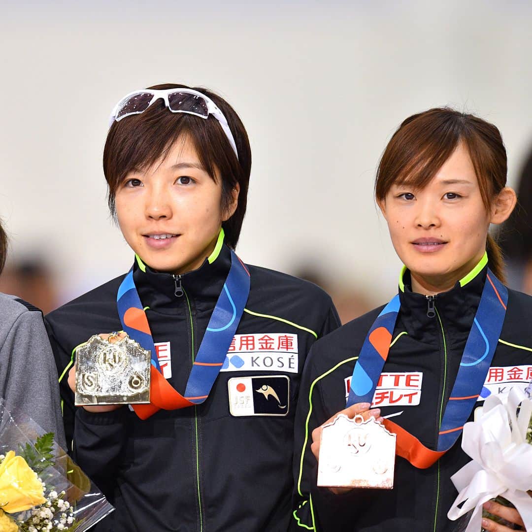 日本オリンピック委員会さんのインスタグラム写真 - (日本オリンピック委員会Instagram)「スピードスケートW杯第4戦の女子1500mで髙木美帆選手が1分51秒49の日本新をマークし4連勝。女子500mは小平奈緒選手が36秒54で制し、W杯のこの種目では昨季から15連勝となりました。郷亜里砂選手が3位。おめでとうございます！ . Miho Takagi won a gold medal in women's 1500m race at the ISU World Cup Speed Skating in Salt Lake City. Nao Kodaira won a gold medal and Arisa Go won a bronze in women's 500m race. Congrats!! Photo: AFLOSPORT . #髙木美帆 #MihoTakagi #NationalRecord #1:51.49 #小平奈緒 #NaoKodaira #郷亜里砂 #ArisaGo #SpeedSkating #スピードスケート #WCSpeed #RoadtoPyeongChang #TEAMNIPPON #japaneseolympiccommittee #がんばれニッポン」12月10日 11時00分 - teamjapanjoc