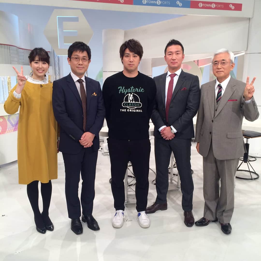 野村祐輔のインスタグラム：「昨日はテレビで、今日はトークショーで横山さんと一緒でした^_^ 楽しかった😊  トークショーに来て下さった方ありがとうございました。」