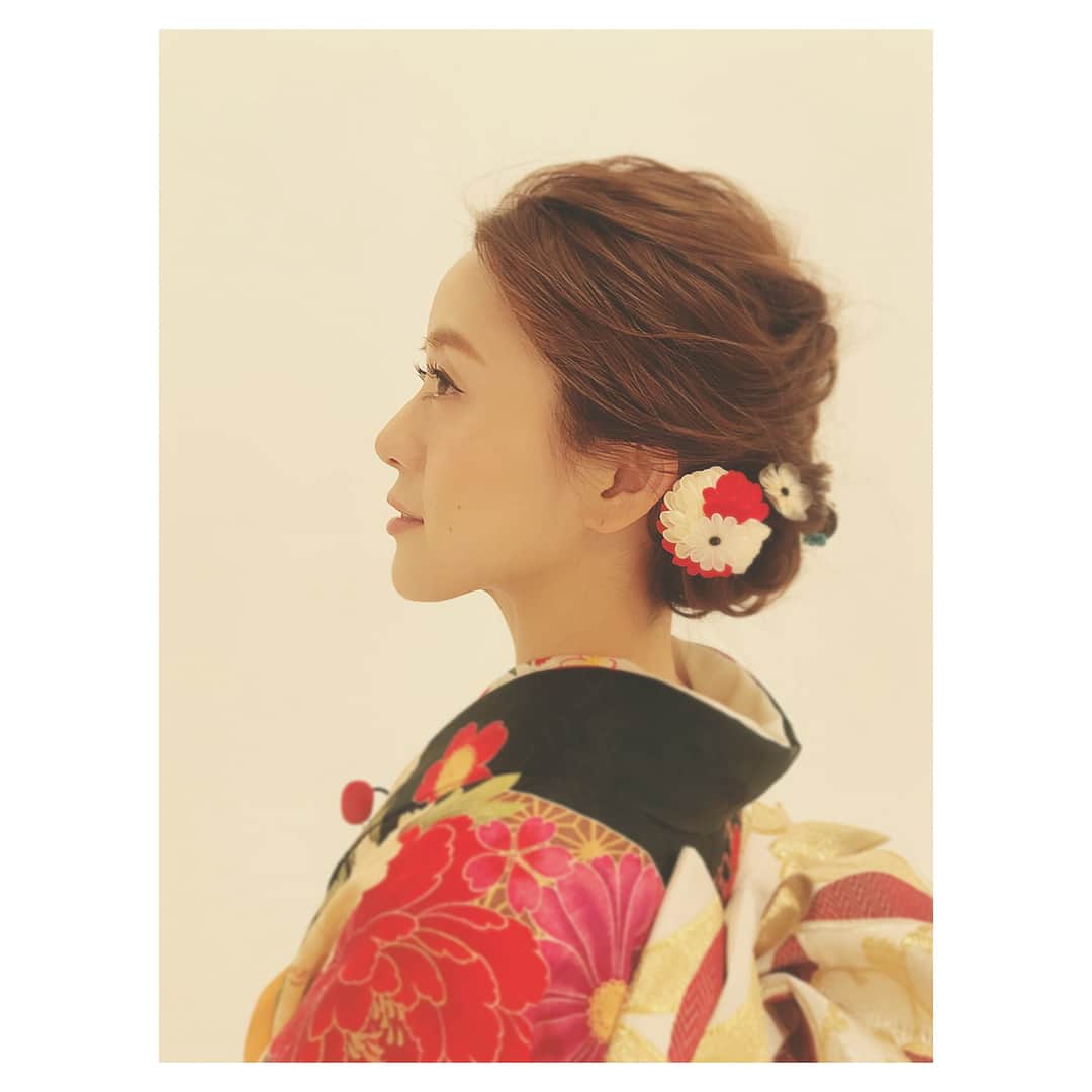 古谷有美さんのインスタグラム写真 - (古谷有美Instagram)「🎍 久しぶりにお着物 こんど成人式のみなさん どんな大人になってゆくのかな ・ ・ #三松#着物 #年内は着おさめ #kimono」12月10日 22時37分 - yuumifuruya