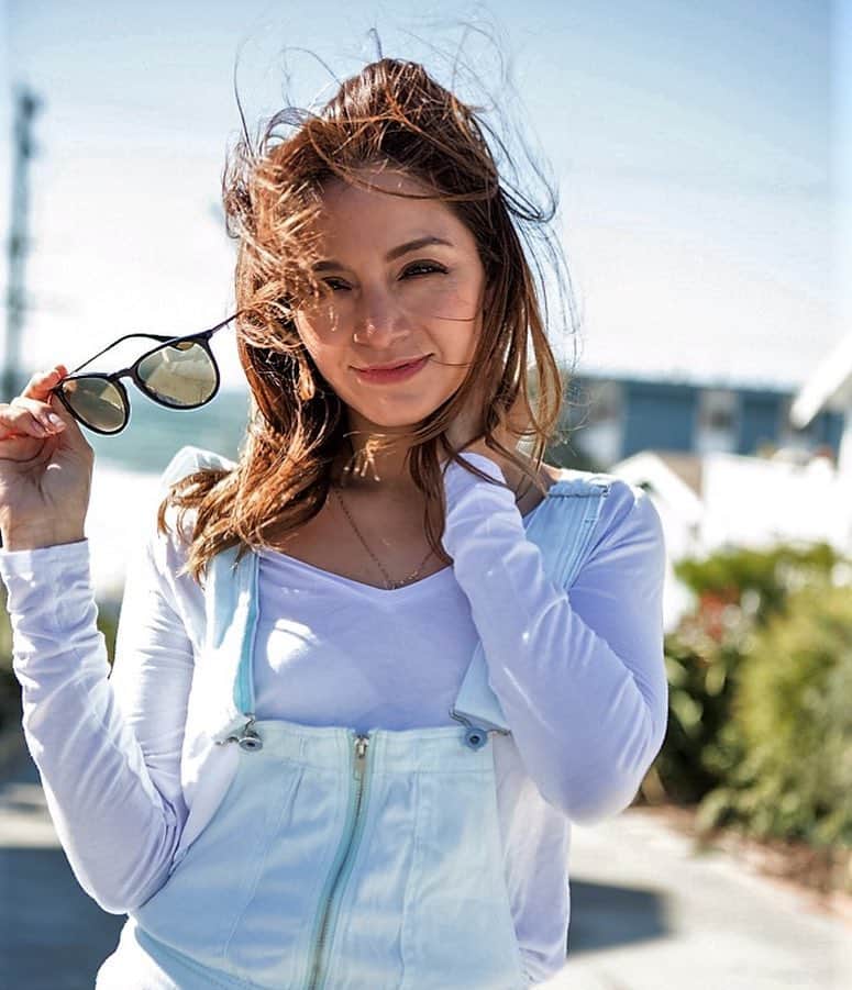 のインスタグラム：「奥さんに今回また新たにテレビの出演オファーをいただきました(^^) テレビ朝日「相葉マナブ」1時間SP に出演します！ありがとうございます！  凄いねー！俺も頑張ろ 笑  今回シルセがスペシャル料理を作ったんで皆さん是非見てください！ よろしくお願いします^_^  #テレビ朝日 #相葉マナブ #相葉マナブ1時間sp #シルセ #が #出演 #します #皆さん #見てください #tv #japan #mywife #thissunday」