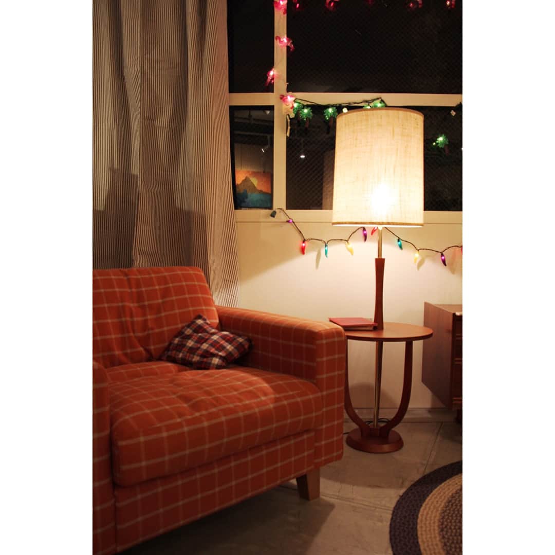 ACME Furnitureのインスタグラム