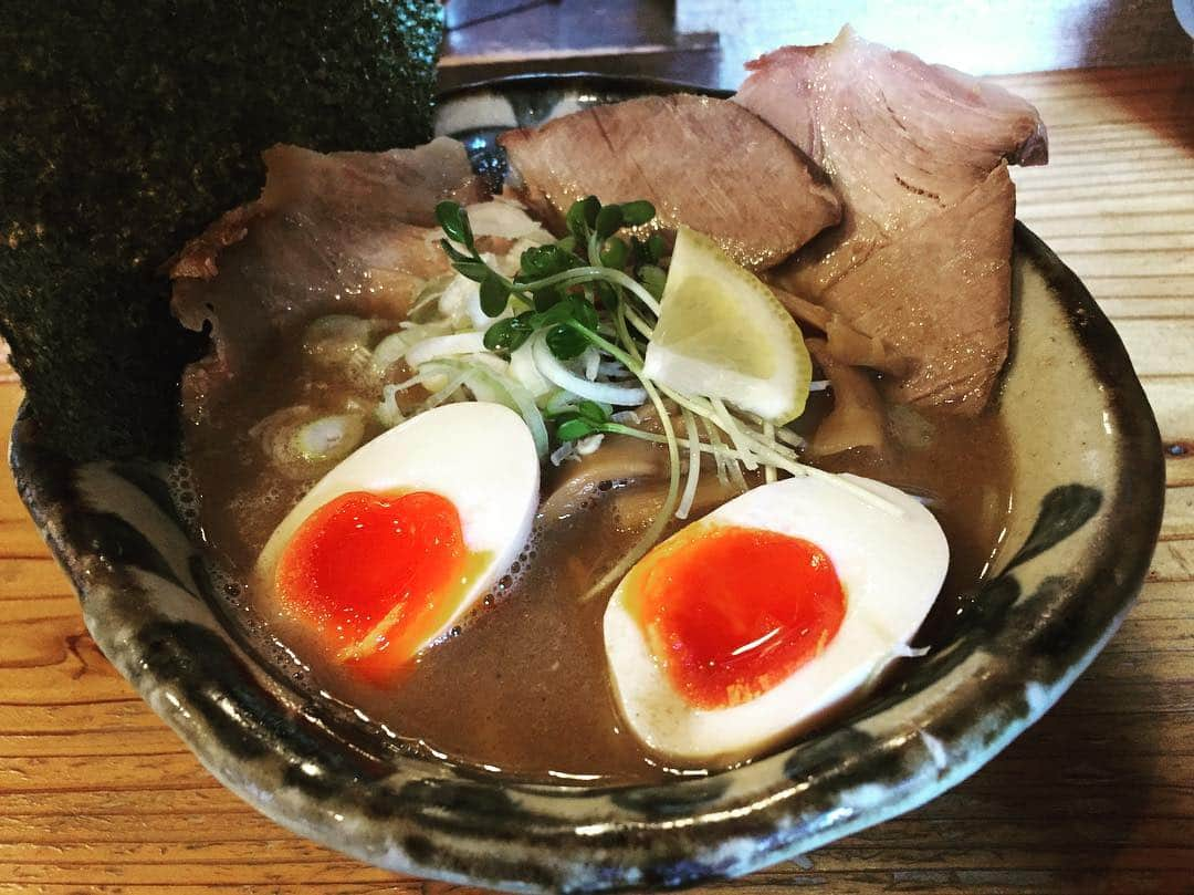 アジ吉さんのインスタグラム写真 - (アジ吉Instagram)「煮干しラーメンが美味い」12月11日 14時15分 - ajikichi2525