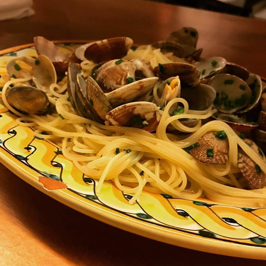 青柳尊哉さんのインスタグラム写真 - (青柳尊哉Instagram)「【ヴォンゴレビアンコ】 食を雑にしない。 ここで食べると復活する。 美味しいご飯をありがとう。」12月11日 19時23分 - takaya_aoyagi