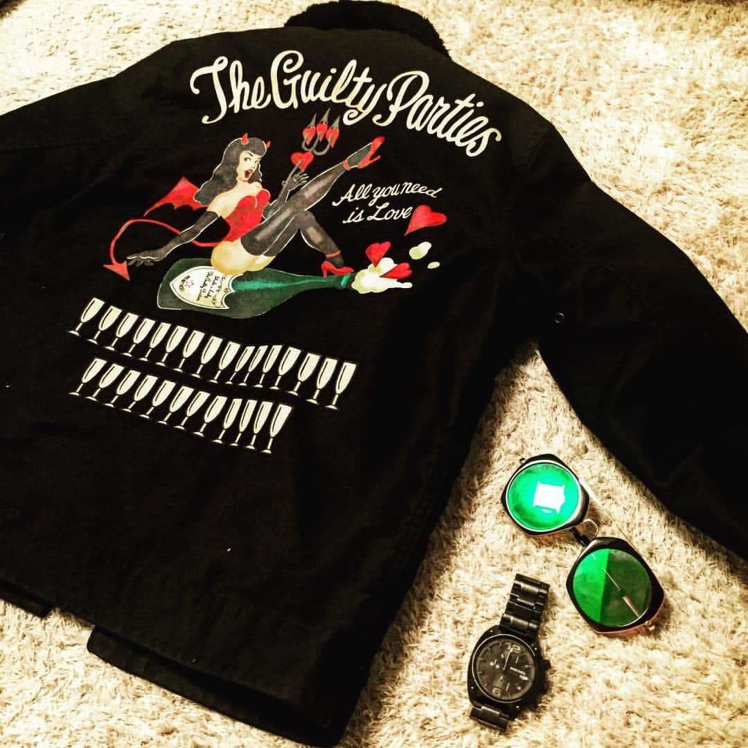 渋谷龍太さんのインスタグラム写真 渋谷龍太instagram 最近 大切にしていた洋服や装飾品を譲って頂く事があります それならば格好良く身に付けたいなア とその都度気合いを入れ直すのですヨ Cyberdyne Guiltyparties Wackomaria Diesel 12月11日 23時33分