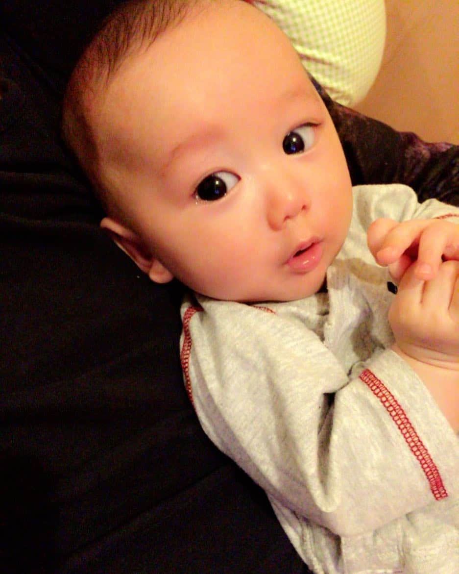 下田美咲さんのインスタグラム写真 下田美咲instagram ほっぺ可愛い 赤ちゃん 息子 Baby Combi Boy もうすぐ 生後3ヶ月 12月12日 3時29分 Shimodamisaki815