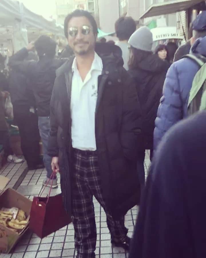 小塚源太のインスタグラム：「I bought a new down jacket for the first time in a long time.. ダウンを新調する予定ゼロだったんだけど まんまとなあれで🙄 #P」
