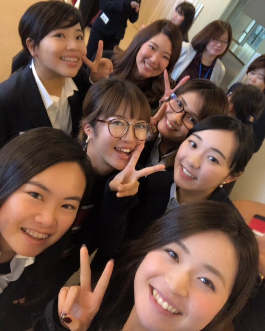 のインスタグラム：「新人セミナー終わり♡  みんな気をつけて帰ってね〜☺️」