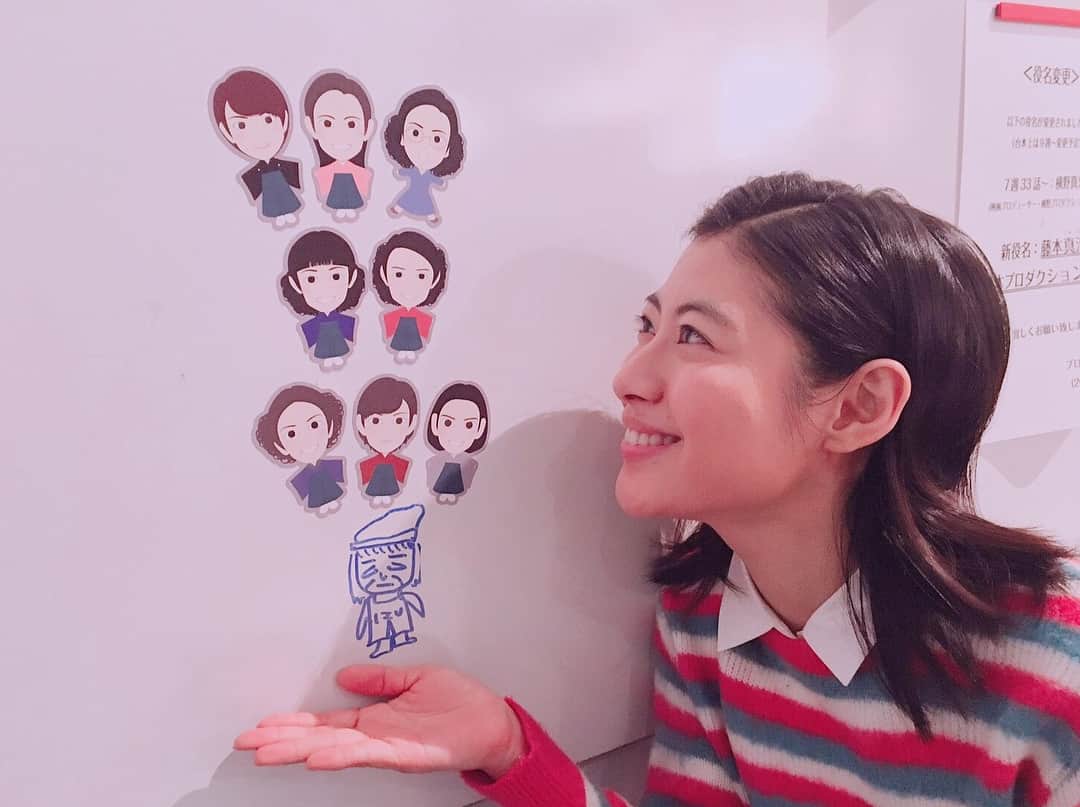 瀧本美織のインスタグラム：「スタッフさんが作ってくれた私達😍これマグネットになってるんだ〜可愛い🐶❤️顔も一人一人特徴捉えてあって…愛を感じますね🤗👑💕 #越路吹雪物語#コーちゃん#ミニタカラジェンヌ」
