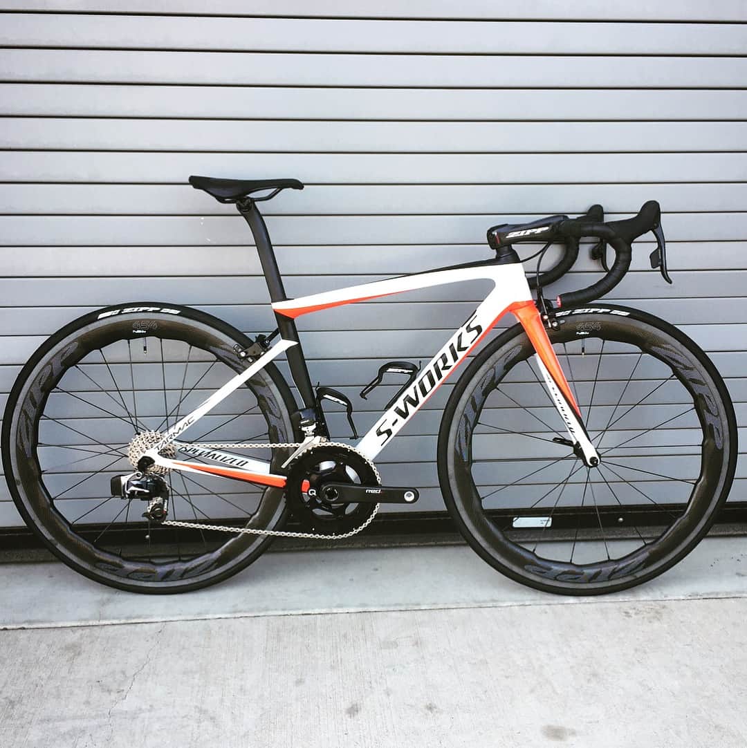 Zipp Speed Weaponryさんのインスタグラム写真 - (Zipp Speed WeaponryInstagram)「MotoGP racer @calcrutchlow has a new bike — #ZippSpeed 454 NSWs with @SRAMRoad #eTap on a @iamspecialized S-Works Tarmac. He’s among the many motorsports athletes who ride bikes to stay fit (and have fun). #motogp」12月14日 23時53分 - zippspeed