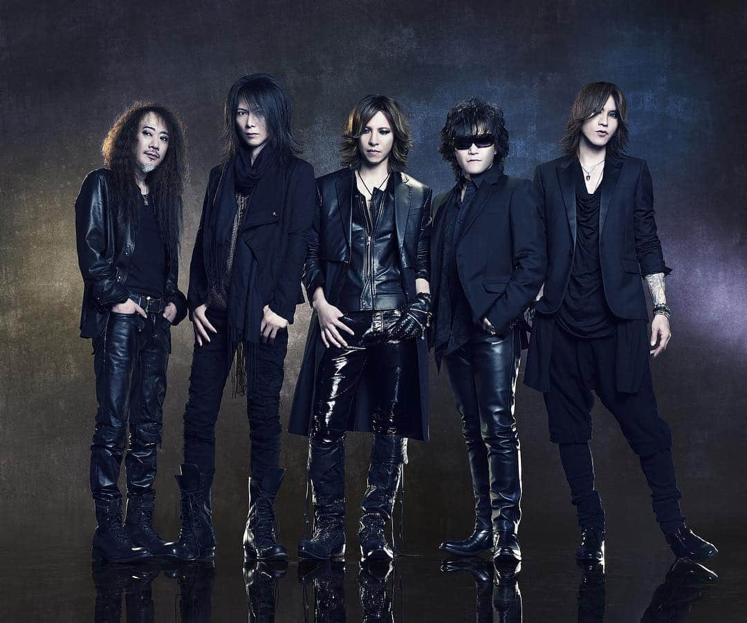 X Japanのインスタグラム：「This is X JAPAN Official Instagram https://www.instagram.com/xjapanofficial Toshl (vocals), PATA (guitar), YOSHIKI (drums/piano), HEATH (bass), SUGIZO (guitar/violin) ​」