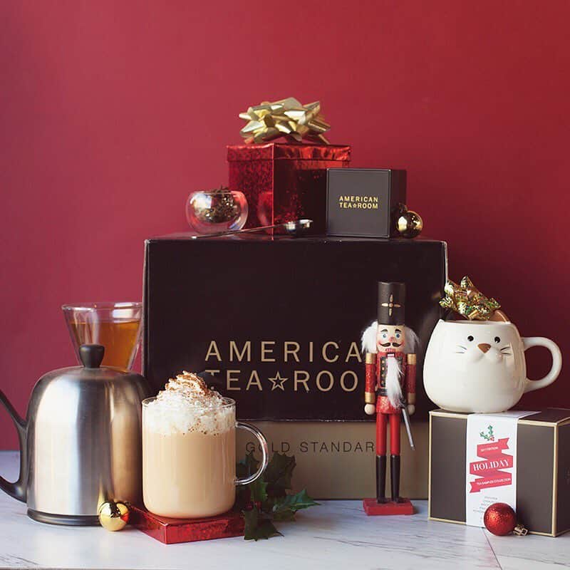 American Tea Roomのインスタグラム：「The best gifts are made of tea! Find great deals on tea, teaware, and gifts on our website! 🎄🎁⭐️」