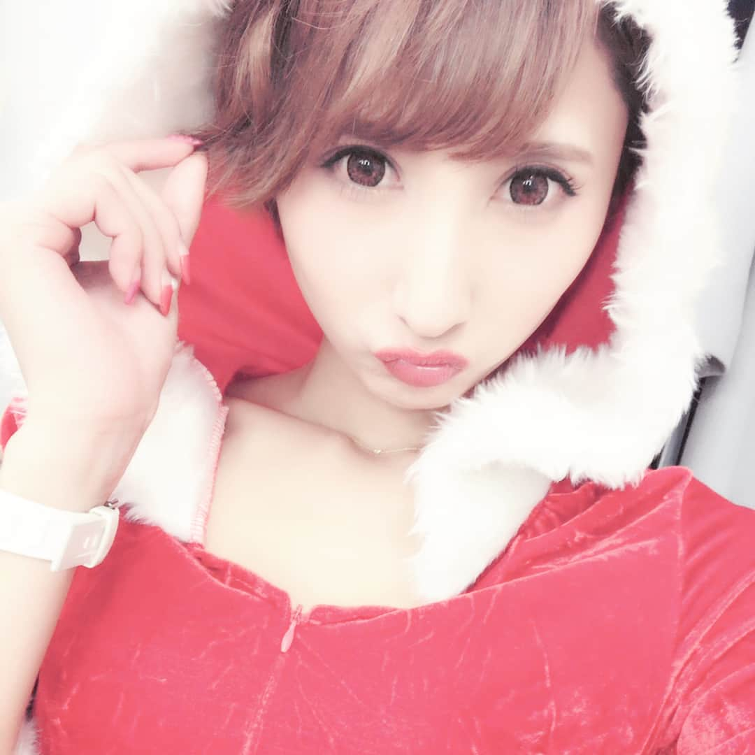 間宮葵のインスタグラム：「あおいサンタ🎅💕 * * #サンタコス #コスプレ #クリスマス #オフ会 #撮影会 #レースクイーン撮影会 #ショートカット #ショートカット代表 #ショートカット女子  #ショートカットモデル  #ショートカット推進委員会  #ショートカッ党 #パシフィックフェアリーズ #パシフィックフェアリーズ2017  #RQ  #レースクイーン #スーパーgt  #supergt  #supergt2017  #50号車」