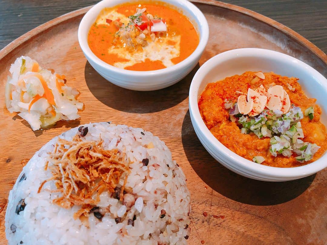 金田彩奈のグルメインスタ