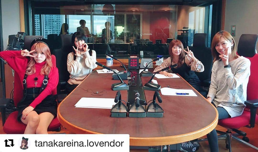 LoVendoЯさんのインスタグラム写真 - (LoVendoЯInstagram)「#Repost @tanakareina.lovendor (@get_repost) ・・・ . 今日は矢口さん💓吉澤さん💓さゆと📷✨ . 「20周年モーニング娘。のMBSヤングタウン」収録へ♡ . 放送は12月30日（土）22：00～23：30＠MBSラジオ ✽+†+✽――✽+†+✽――✽+†+✽―― #ぜひ #聞いてください #モーニング娘 #20周年」12月15日 22時53分 - lovendor_staff