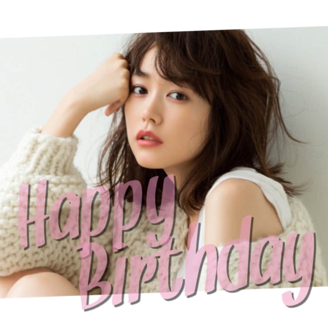 桐谷美玲　ファンアカウントのインスタグラム：「・ ・ ・  美玲さんお誕生日おめでとうございます！！ 本当に本当に美玲さんのことが大好きです。容姿はもちろんインタビューとかで垣間見える美玲さんの人柄も大好きなんです。美玲さんの魅力に惹かれて早6年。ずーーーっと応援してきました。美玲さんの活躍を見るのが私にとって本当に生きがいなので28歳の美玲さんがどんな活躍をするのか本当に楽しみにしています。  忙しいと思いますが、体調に気をつけてこれからも頑張って下さい！ ・ ・ #桐谷美玲  #桐谷美玲誕生祭  #桐谷美玲誕生祭2017」