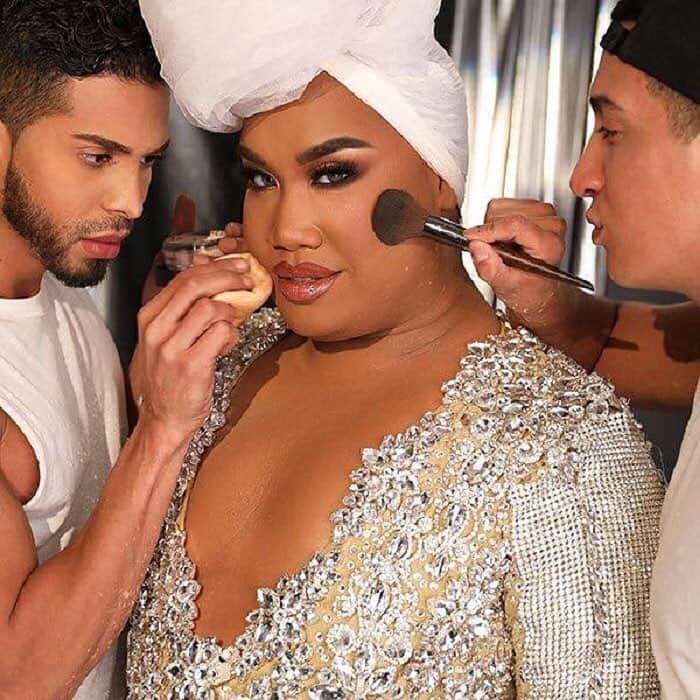 MakeupPlusのインスタグラム：「OH MY GAUD 😍 We are SO proud of our bae @patrickstarrr for dropping his holiday collab with @maccosmetics 😘 Will YOU be picking these stocking stuffers up?! YES or NO?! Comment below!」