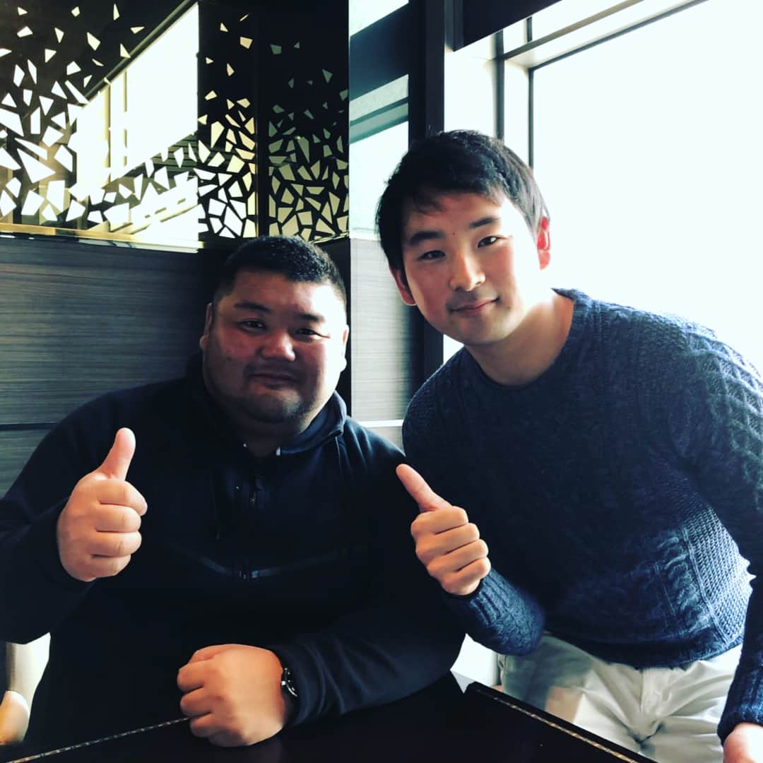 佐藤勇さんのインスタグラム写真 - (佐藤勇Instagram)「五年間お世話になっている福田さんとランチ^ ^ ついでに誕生日ケーキも一緒です🎂  #焼肉#誕生日#似顔絵ケーキ#笑顔道#五年間ありがとうございました#これからもよろしくお願い致します#福田秀人 さん#東北人」12月16日 13時56分 - isamusato63