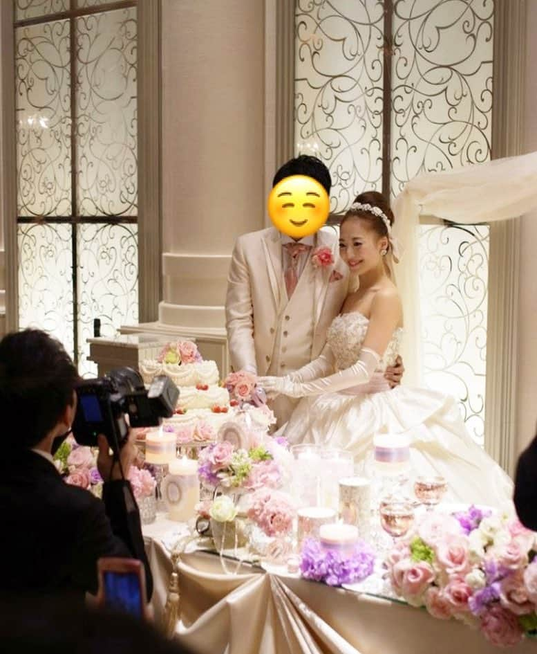 稀鳥まりやさんのインスタグラム写真 - (稀鳥まりやInstagram)「＊ 今日は結婚記念日です。 毎日の幸せに改めて感謝だな〜としみじみ😗💕 ＊ #写真を見て #初心を思い出す #大切ね😬 #weddinganniversary」12月16日 15時48分 - mariya_kitori