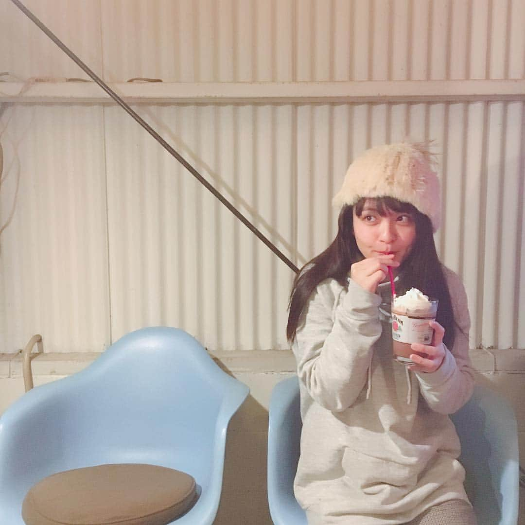 黒川芽以さんのインスタグラム写真 - (黒川芽以Instagram)「だいすきじゃあ！ #樋井明日香 #cafe #撮りあいっこ」12月16日 19時07分 - mei_kurokawa