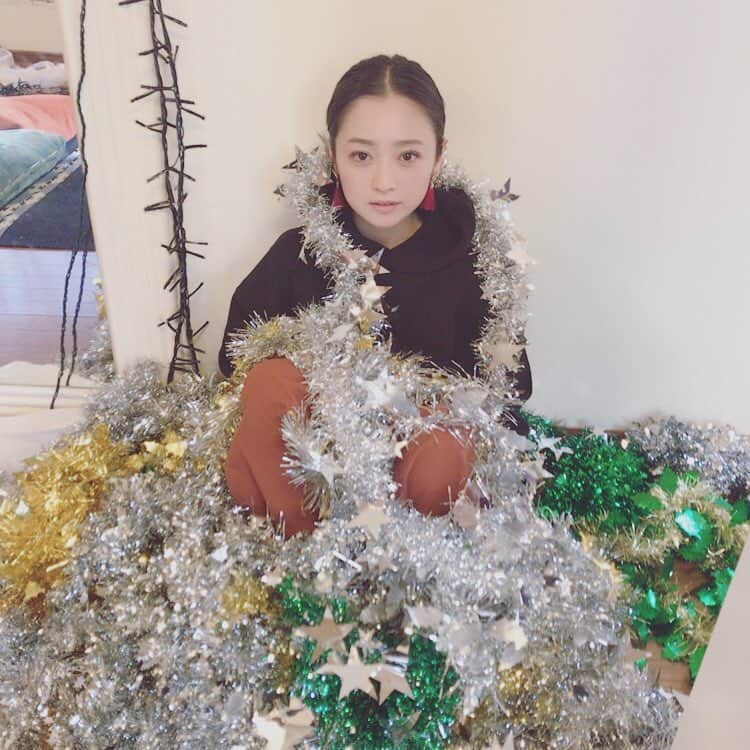 安達祐実さんのインスタグラム写真 - (安達祐実Instagram)「💚💛💚 #今年ももうすぐ #クリスマス #パーティー準備 #実家にて #お手伝い」12月17日 15時56分 - _yumi_adachi