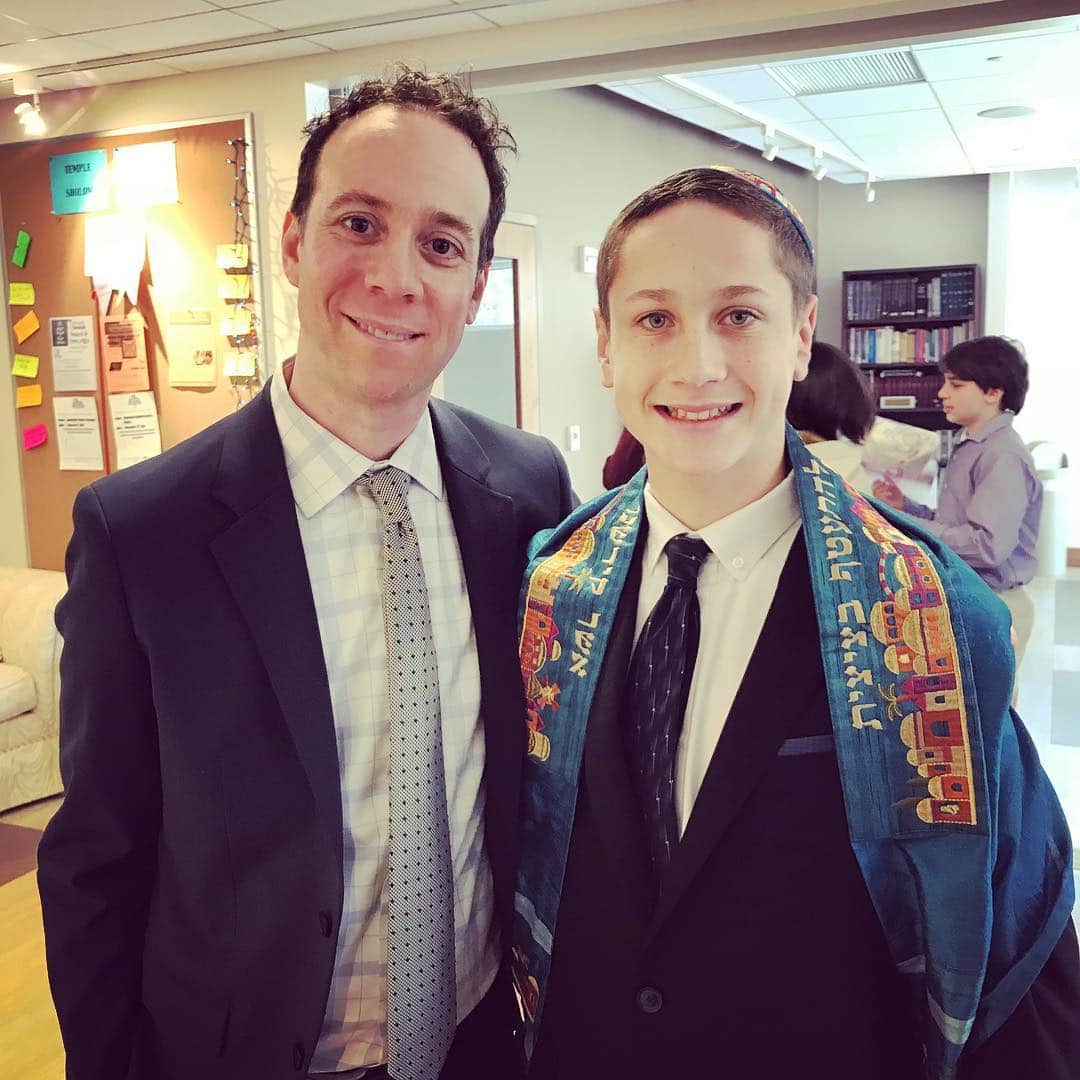 ケヴィン・サスマンのインスタグラム：「W/ my nephew Harrison, the Bar Mitzvah boy! (I mean man.)」