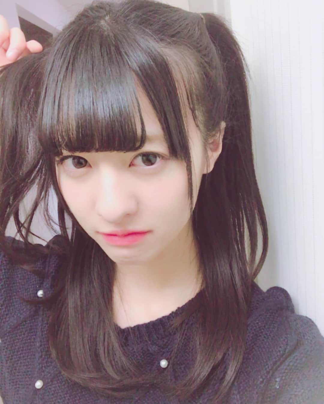 羽島みきさんのインスタグラム写真 - (羽島みきInstagram)「今年で22歳になるとか考えられない  いくつになっても 許してほしい。。 #ハーフツインテール」1月15日 23時40分 - miki__kmyd