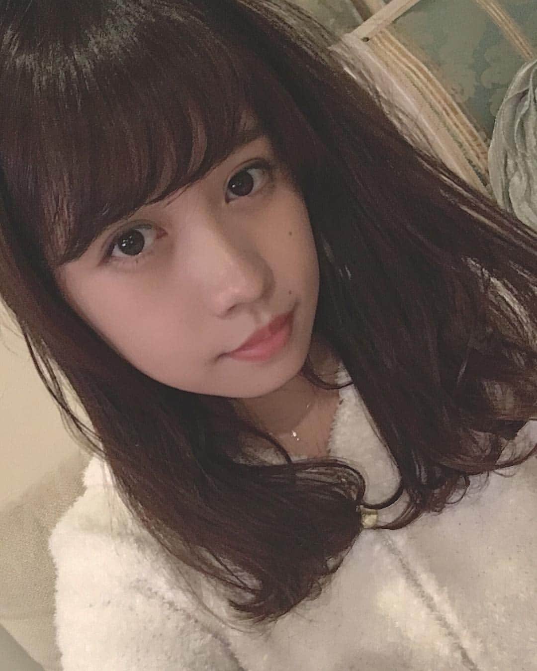 堺美紗稀さんのインスタグラム写真 - (堺美紗稀Instagram)「. カットしてもらった✂︎♡ なんで美容師さんのセットってこんないい感じなのーー😱笑 福間さんありがとうございます💕 #zacc .」1月12日 19時18分 - misaki__sakai